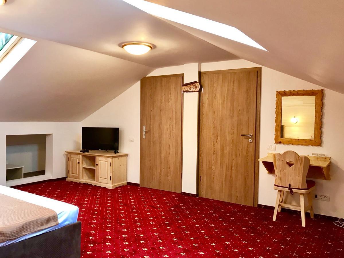 Casa Belcin Spa&Retreat Buşteni Extérieur photo