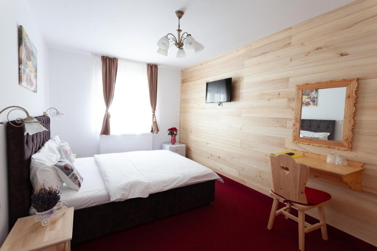Casa Belcin Spa&Retreat Buşteni Extérieur photo